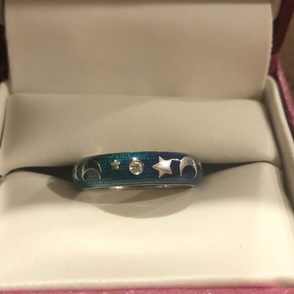RETIRED 18K White Gold Green/Blue Enemel W Stars/Moon Hidalgo Ring - Picture 5 of 7